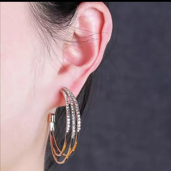 🌟 Gold Plated Rhinestone Big Hope Earrings - Picture 4 of 8